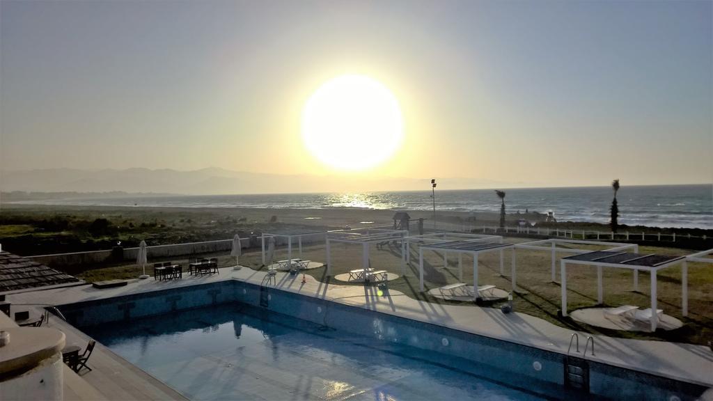 Aphrodite Beachfront Penthouse Apartment Ghaziveran Exteriér fotografie